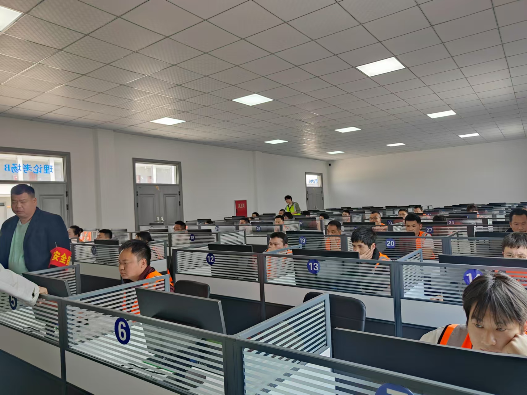 微信图片_20250410155442.jpg